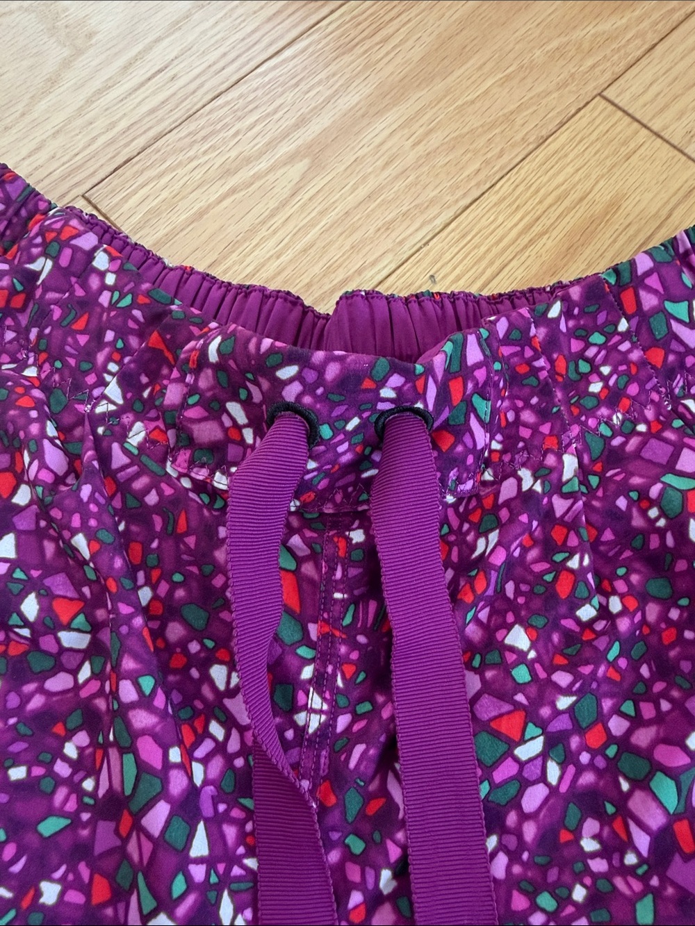 Lululemon Spring Break Away Short - Picture 3 of 14